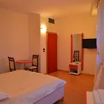 Royal Gaz Hotel 4*